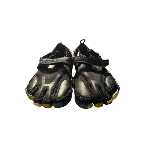 Kids Fila Skeletoes Black Barefoot Slip On Water Shoes Size 3 - Picture 6 of 9